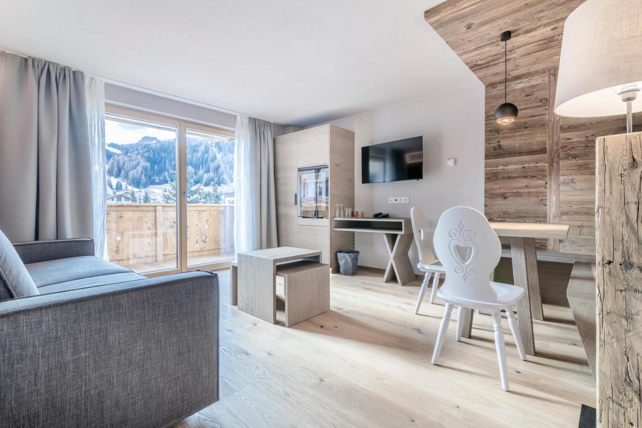 Hotel Col Alto Corvara In Badia Esterno foto