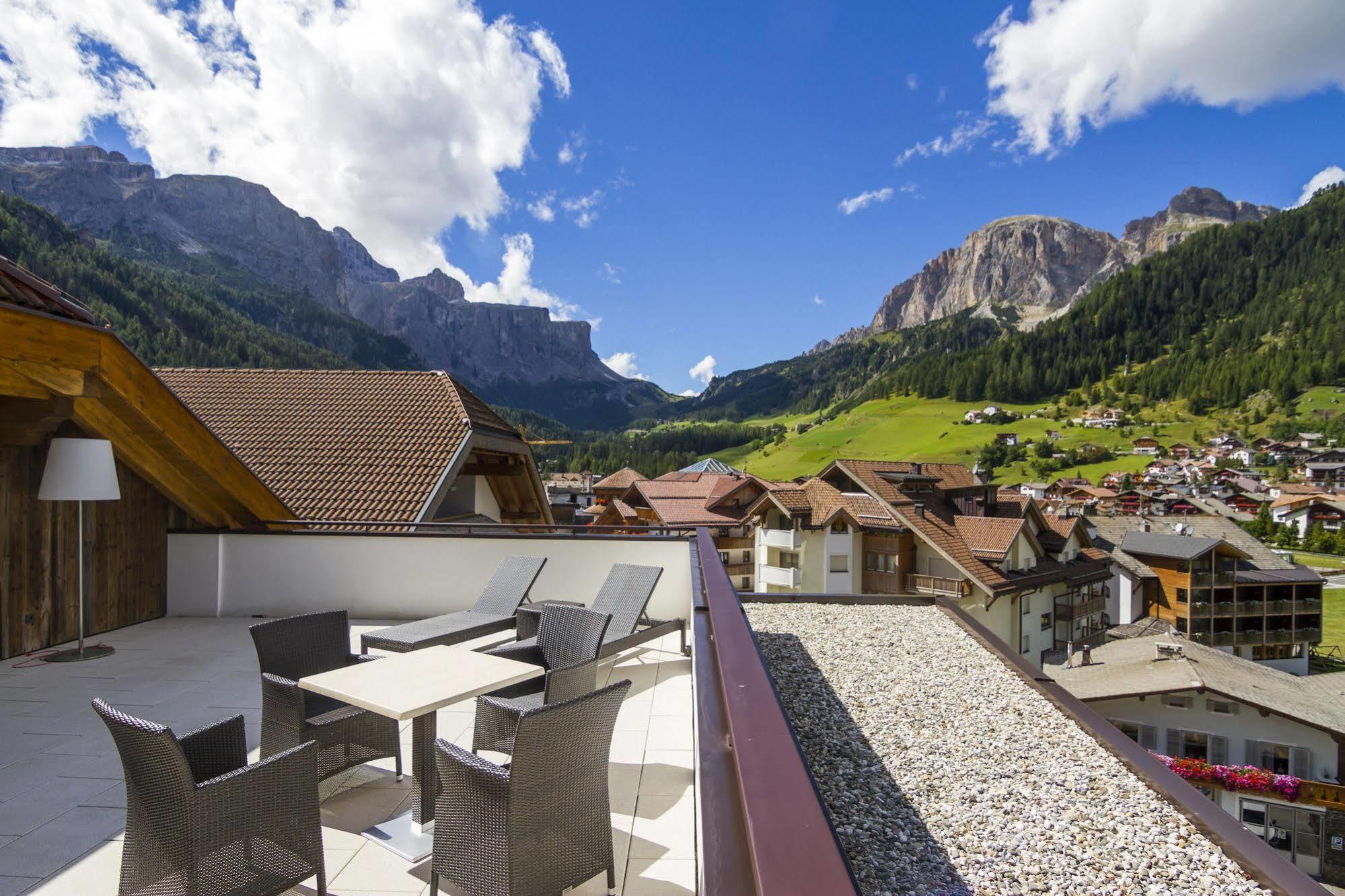 Hotel Col Alto Corvara In Badia Esterno foto